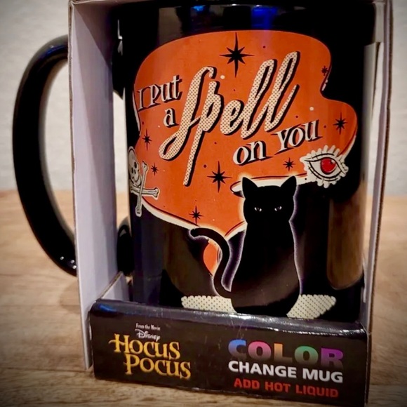 Disney Hocus Pocus Sanderson Sisters Salem Binx Black Cat Color Change Mug 15oz - Picture 6 of 6